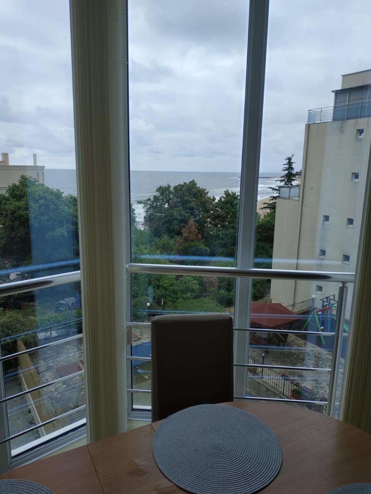 Kabakum Sea-View Apartament Golden Sands Exterior photo